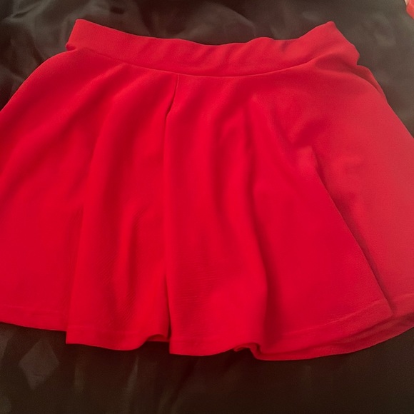 NWOT Pleated Skirt - Picture 1 of 2